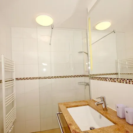 Strandresort Rex Rugia Ferienwohnung 10-8 Mit Sauna- Und Schwimmbadnutzung Im Ahoi Sellin Apartmán