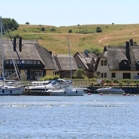 Strandresort Rex Rugia Ferienwohnung 10-8 Mit Sauna- Und Schwimmbadnutzung Im Ahoi Sellin * Lobbe